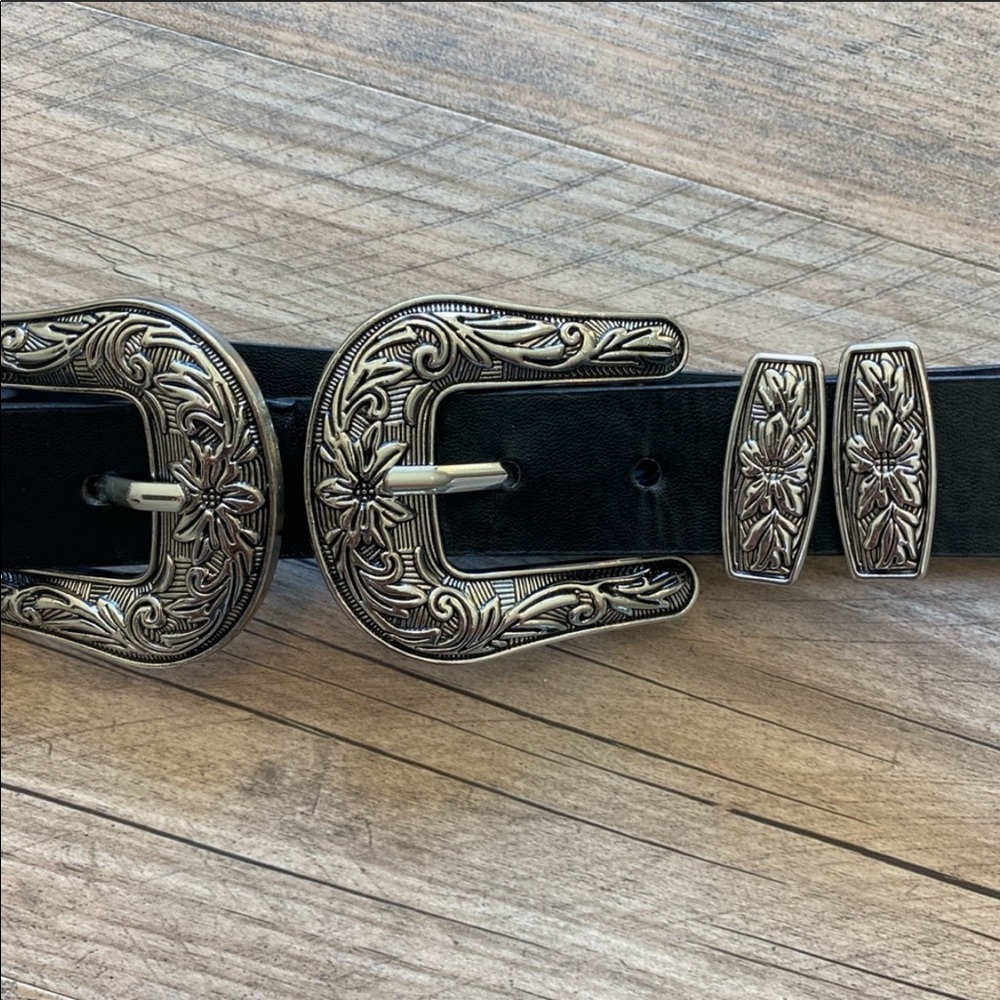 Belt - Picture 2 of 3